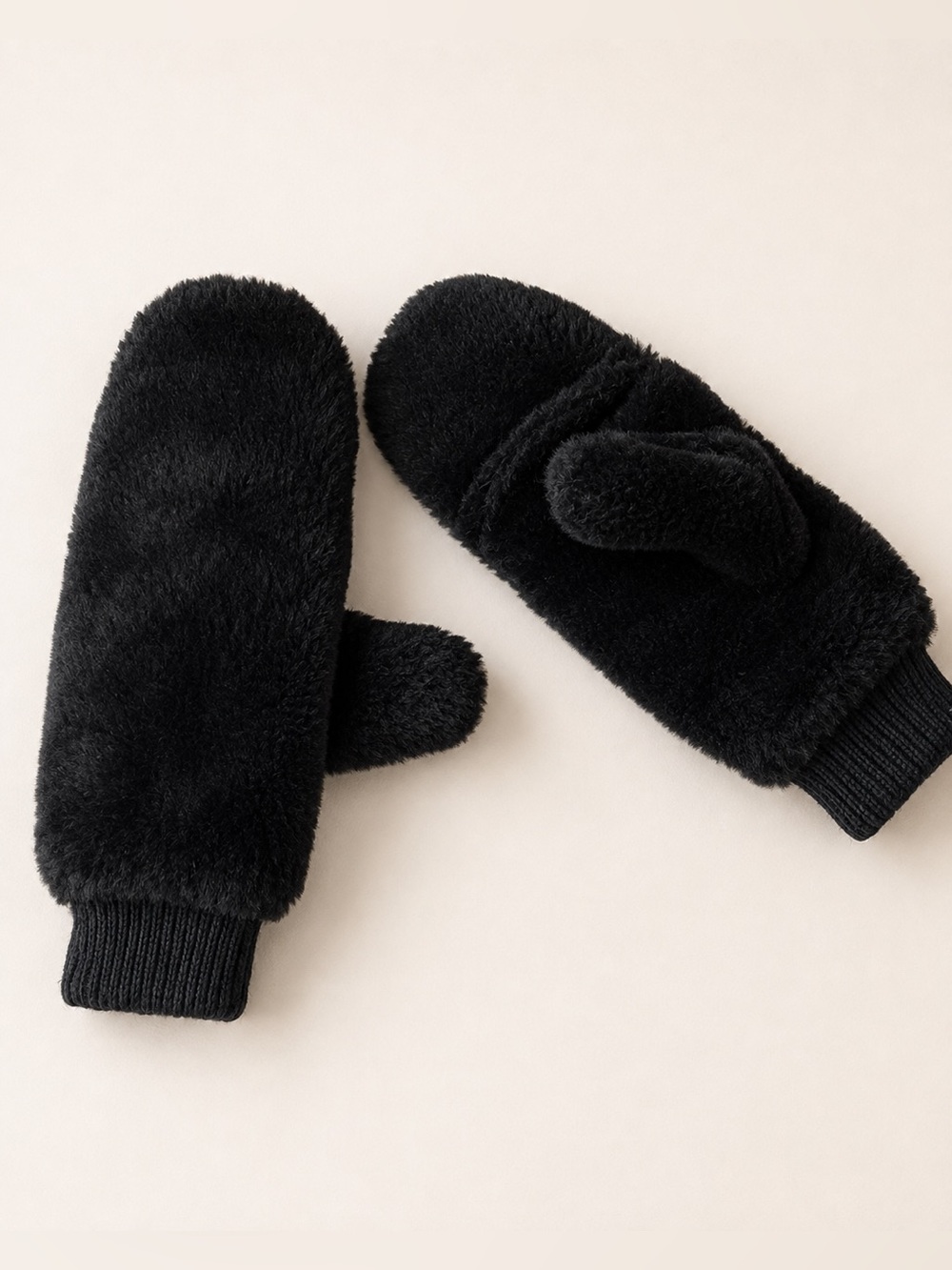Can Co. mittens
